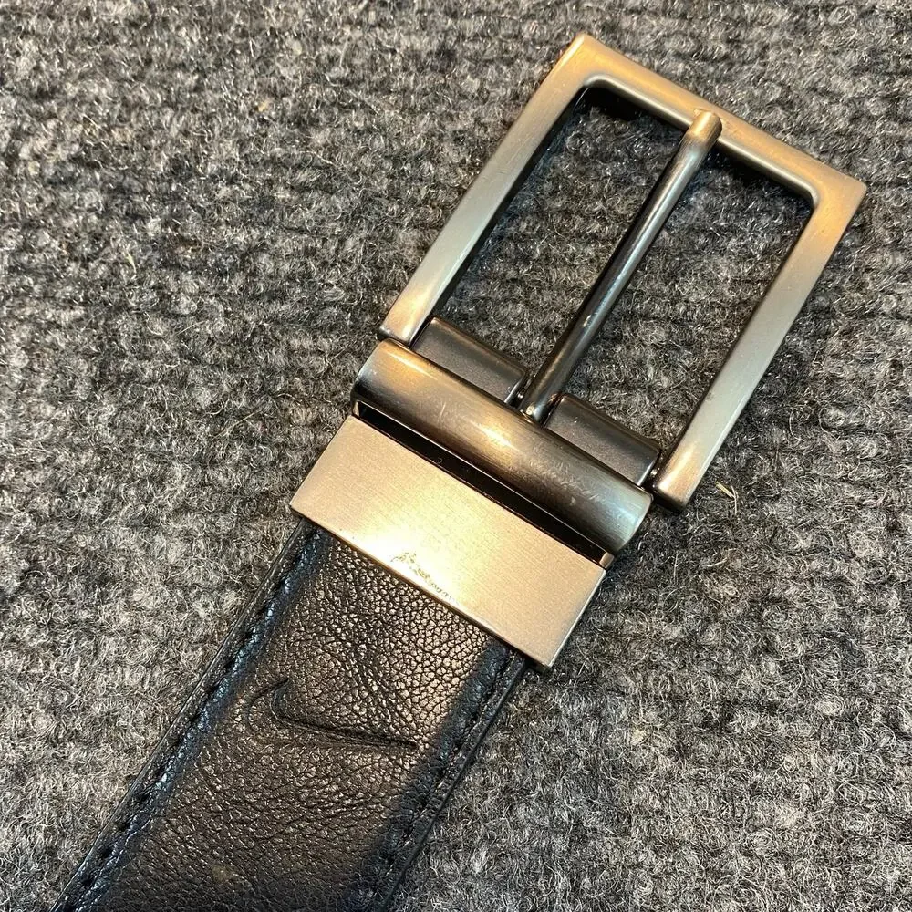 Nike Men's Reversible Leather Belt Black Brown Silver Tone Buckle Size Small